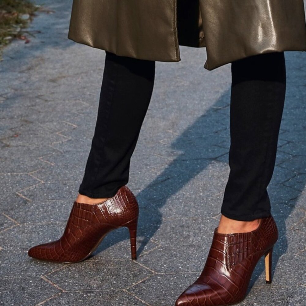 INEZ Marisol 90 in Cocoa Croco with Leather Sole